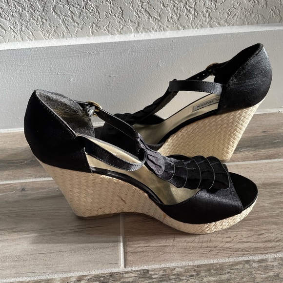 Steve Madden P Valour Open Toe Black Ruffle Wedge Sandals Size 10M - Picture 1 of 5